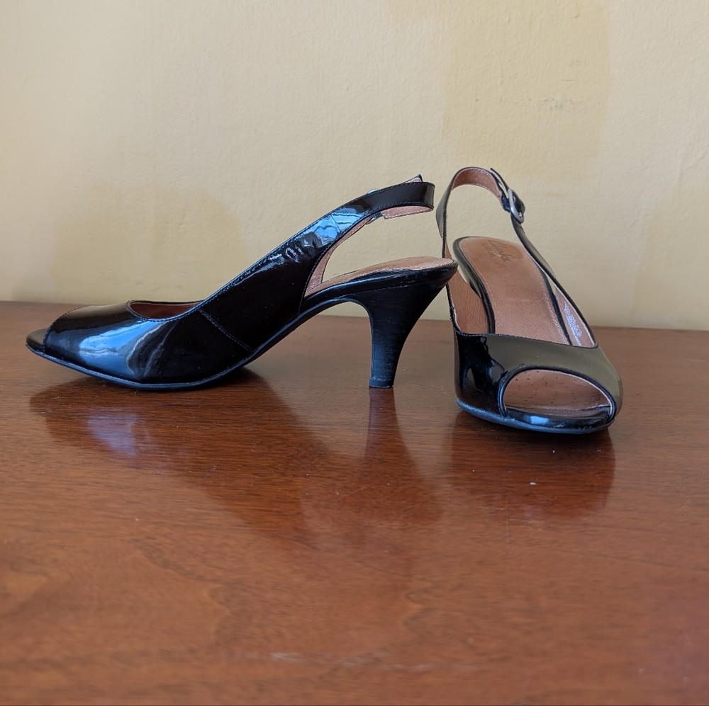 Clarks Artisan Black Patent Leather Peep-Toe Slingback Heels Sz 8M - Picture 4 of 10